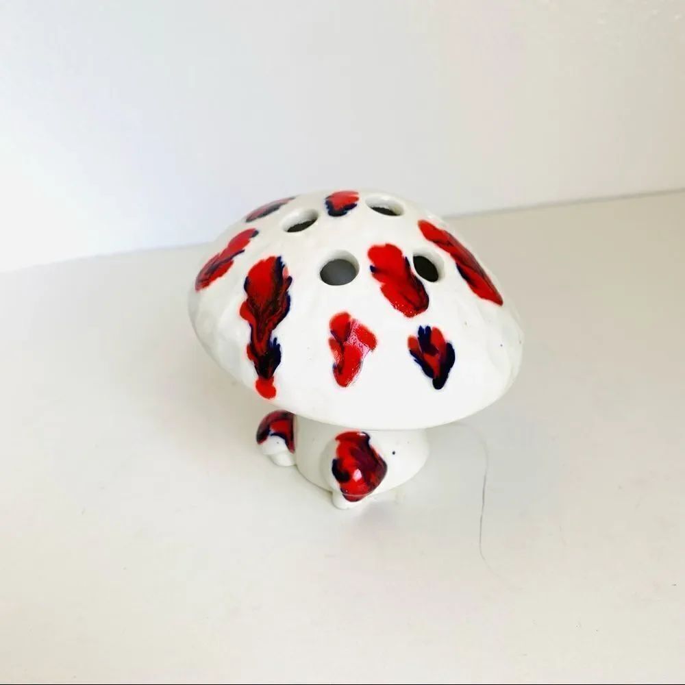 VTG Mushroom Flower Frog‎ - Picture 2 of 5